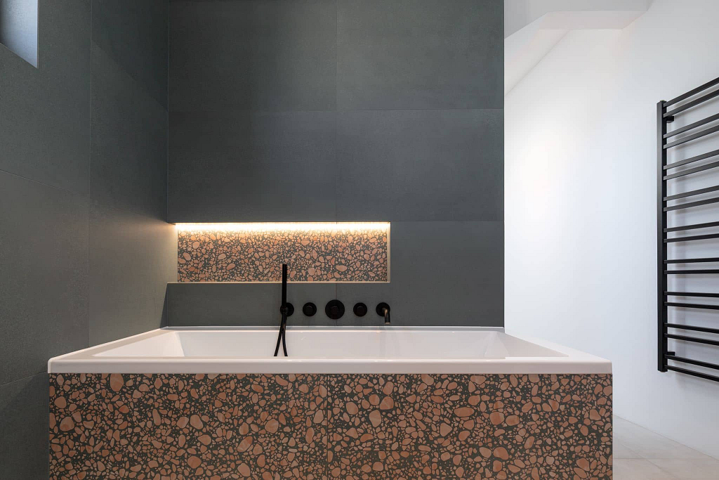 Interiér rodinného domu s odvážnou zelenou, Architektiv, Ivana Volková, Ivana Složilová, realizace interiéru Ostrava, barevný interiér rodinného domu