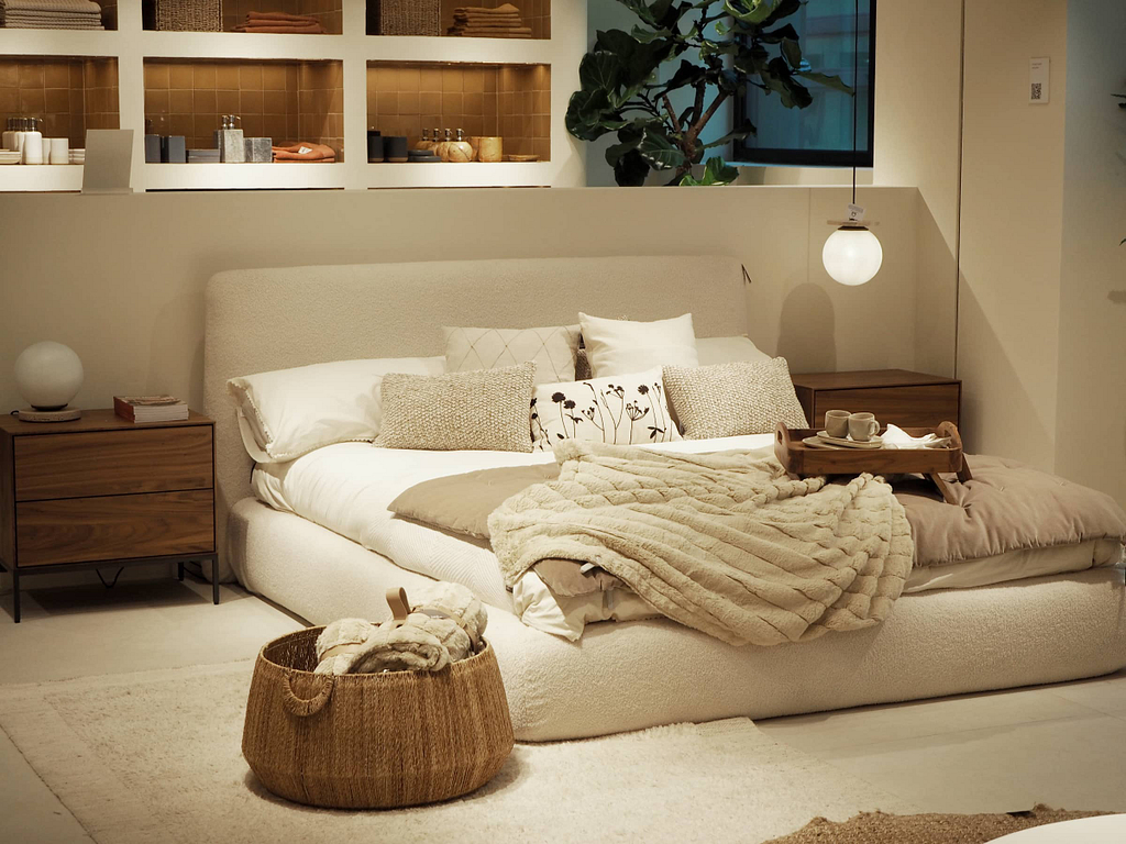 kave home favourite products, showroom Milan, bedroom