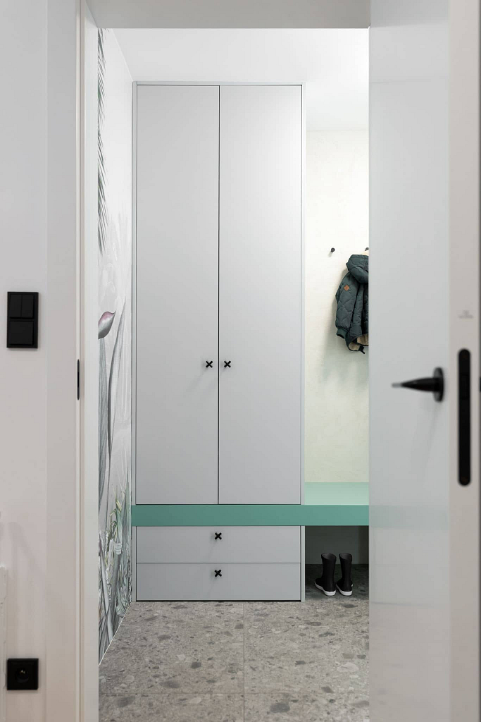 Interiér rodinného domu s odvážnou zelenou, Architektiv, Ivana Volková, Ivana Složilová, realizace interiéru Ostrava, barevný interiér rodinného domu