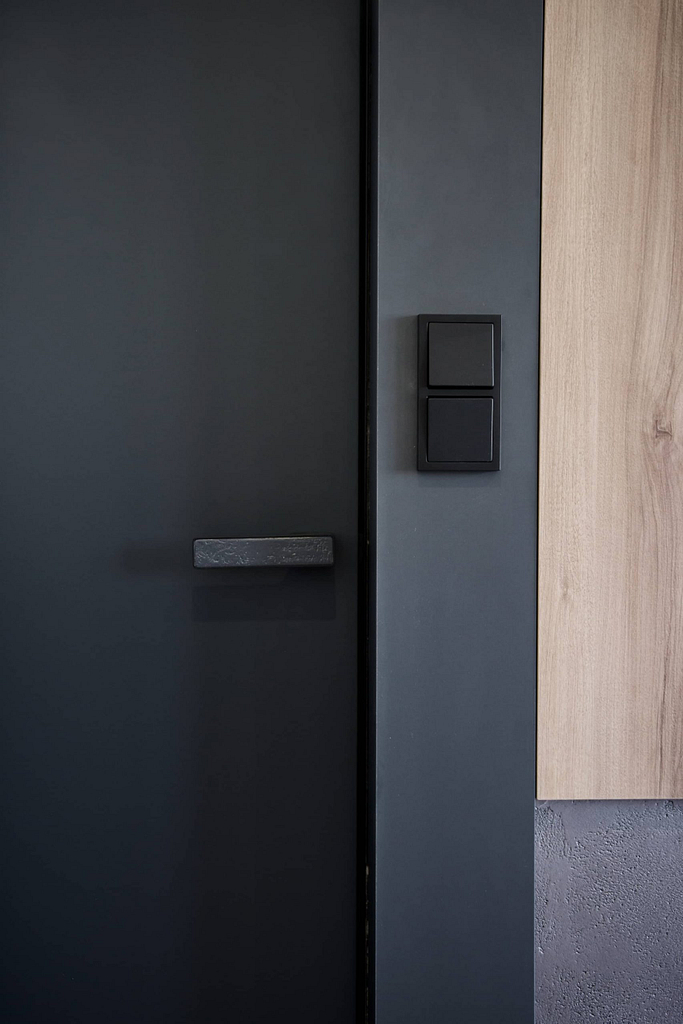 cerne-vypinace-abb-levit